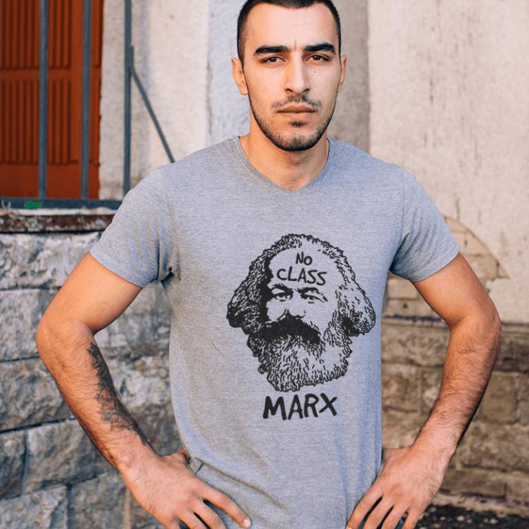 Camiseta Karl Marx No class cinza