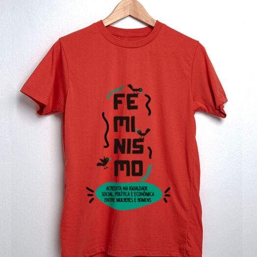 Camiseta vermelha Feminista - Acredita na igualdade social, politica e econômica entre mulheres e homens
