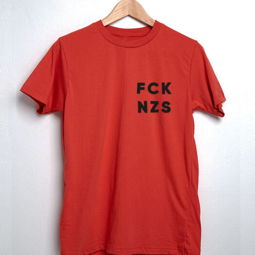 Camiseta vermelha de algodão - FCK NZS Escudo