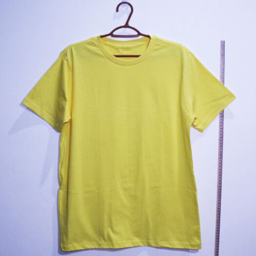 Camiseta basica de algodão 30,1 penteada amarela