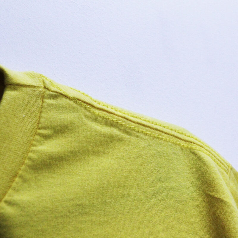 Camiseta basica de algodão 30,1 penteada amarela