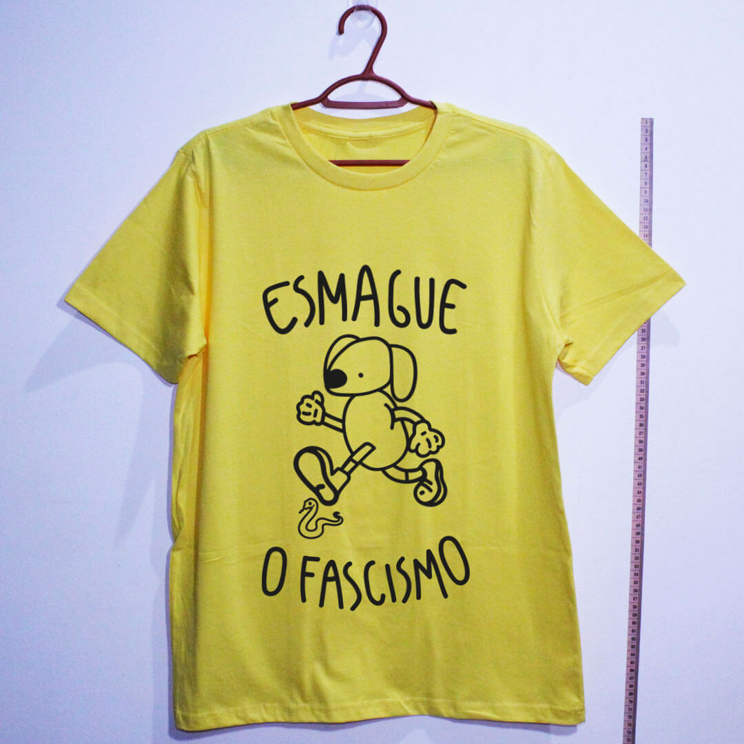 camiseta esmague o fascismo amarelo