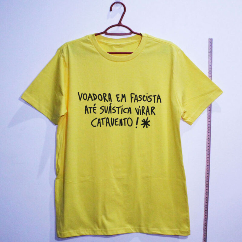 Camiseta - Voadora em fascista até suástica virar catavento amarelo