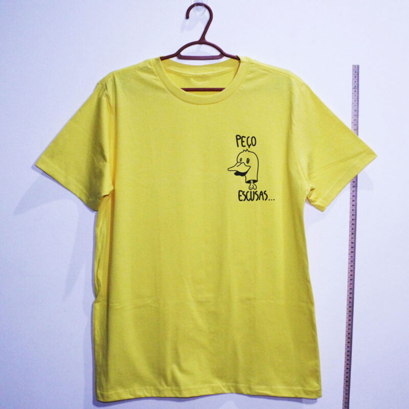 Camiseta amarela peço escusas Escudo