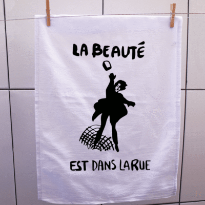 Pano de prato - La Beatue est dans larue - Maio de 68