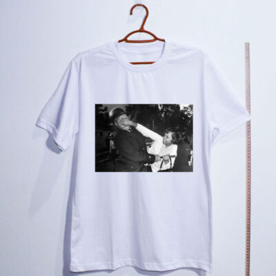 Camiseta Oversized - Desobedeça por Pam Echols