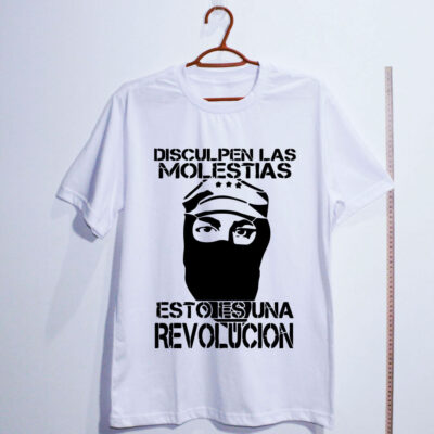 Camiseta Oversized - Esto és una revolucion