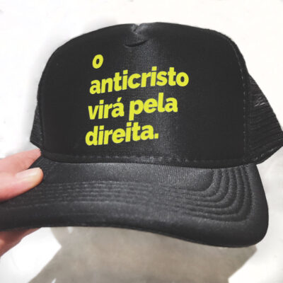 Boné trucker - O anticristo virá pela direita
