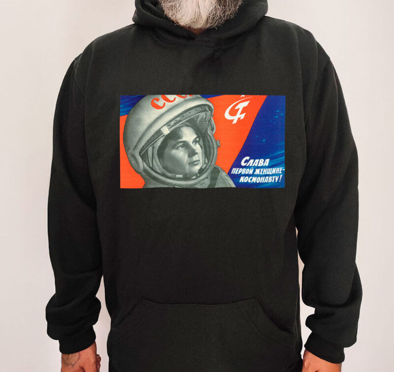 Moletom com capuz - Glória à primeira mulher cosmonauta! - Imagem 3