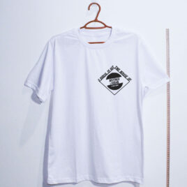 Camiseta - O Brasil is not the home of mother joana - FUCK USA