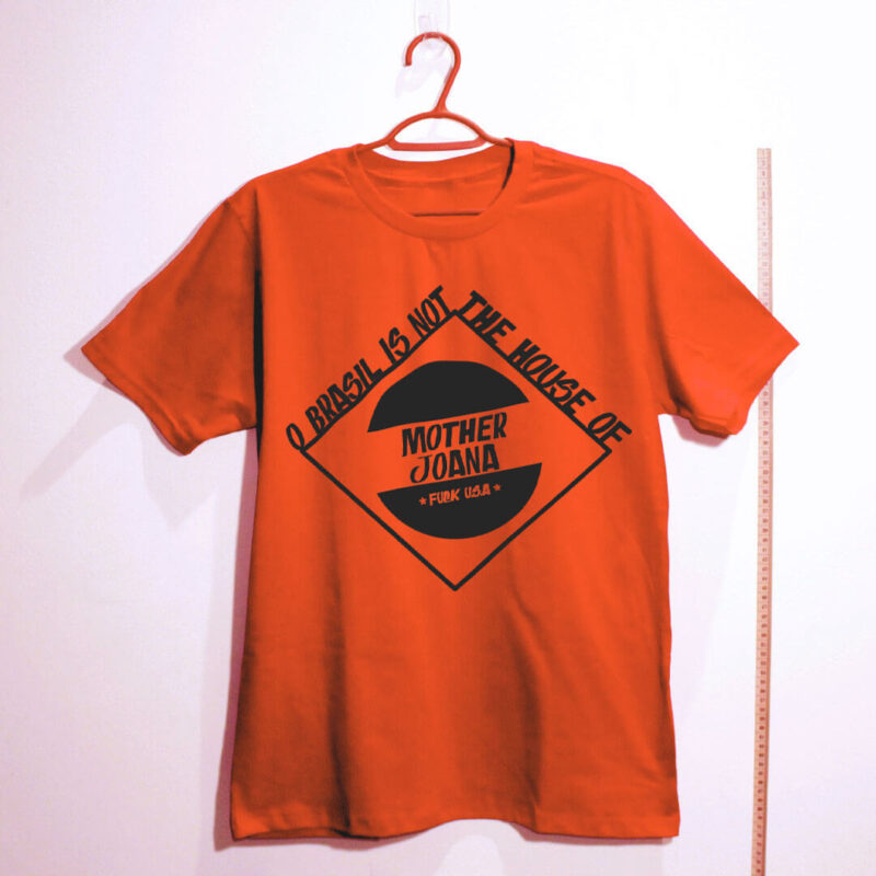 Camiseta - O Brasil is not the home of mother joana - FUCK USA - Imagem 2
