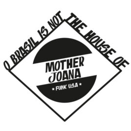 Camiseta - O Brasil is not the home of mother joana - Escudo - Oversized