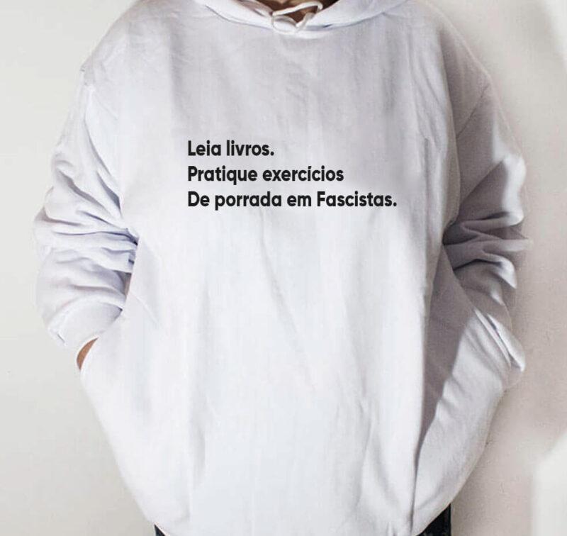 Moletom com capuz - Leia livros, pratique exercícios, de porrada em fascistas - Imagem 4