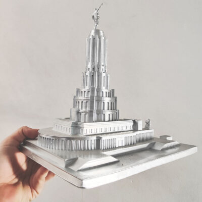 Estátua - Palácio dos Sovietes