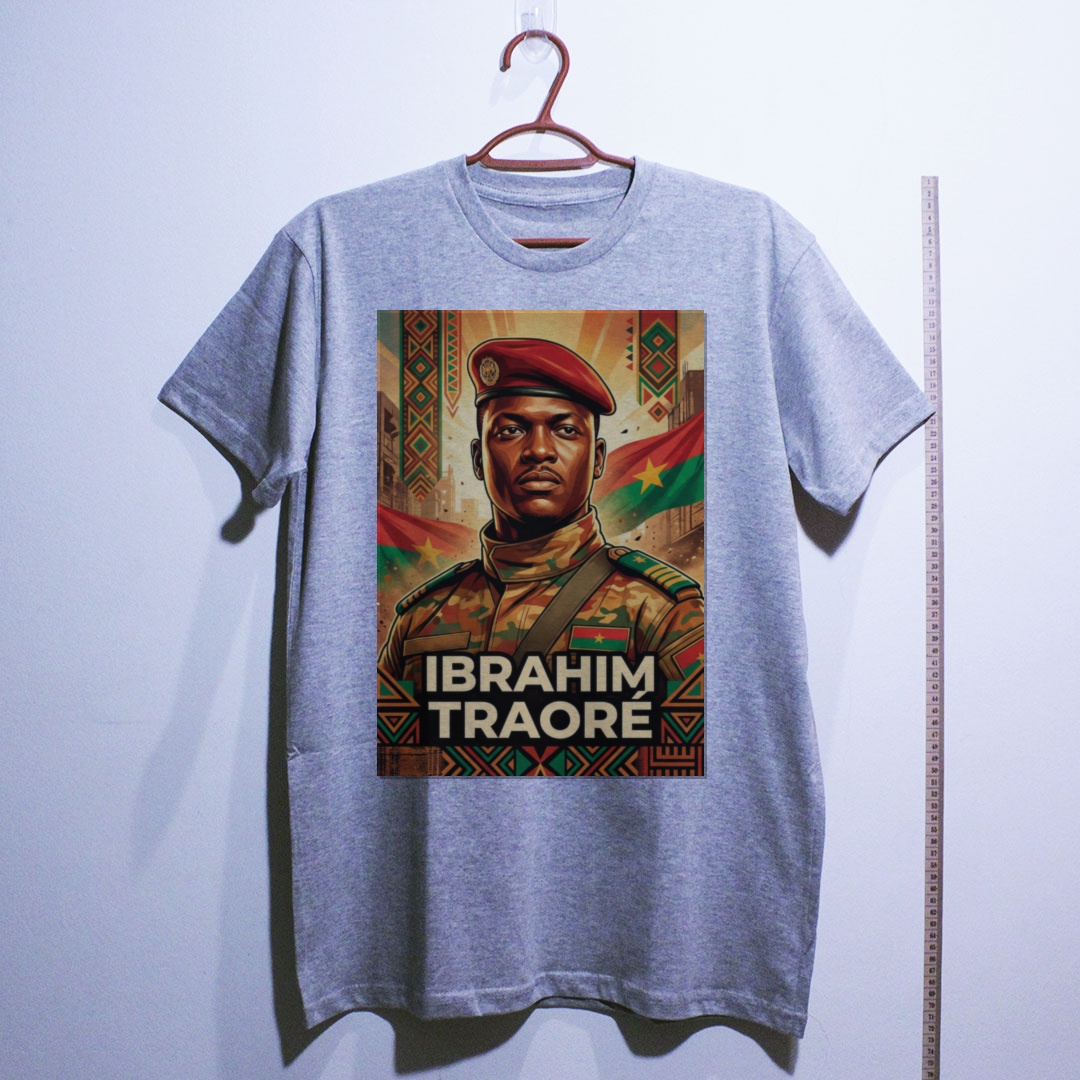 Camiseta_algodao_cinza_claro_que_isso_camarada_-_Ibrahim_Traore | Ibrahim Traoré