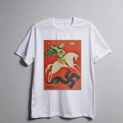 Camiseta_oversized_branco_que_isso_camarada_-_Sao-Jorge---1945-por-V-Menshikov | São-Jorge---1945-por-V.-Menshikov