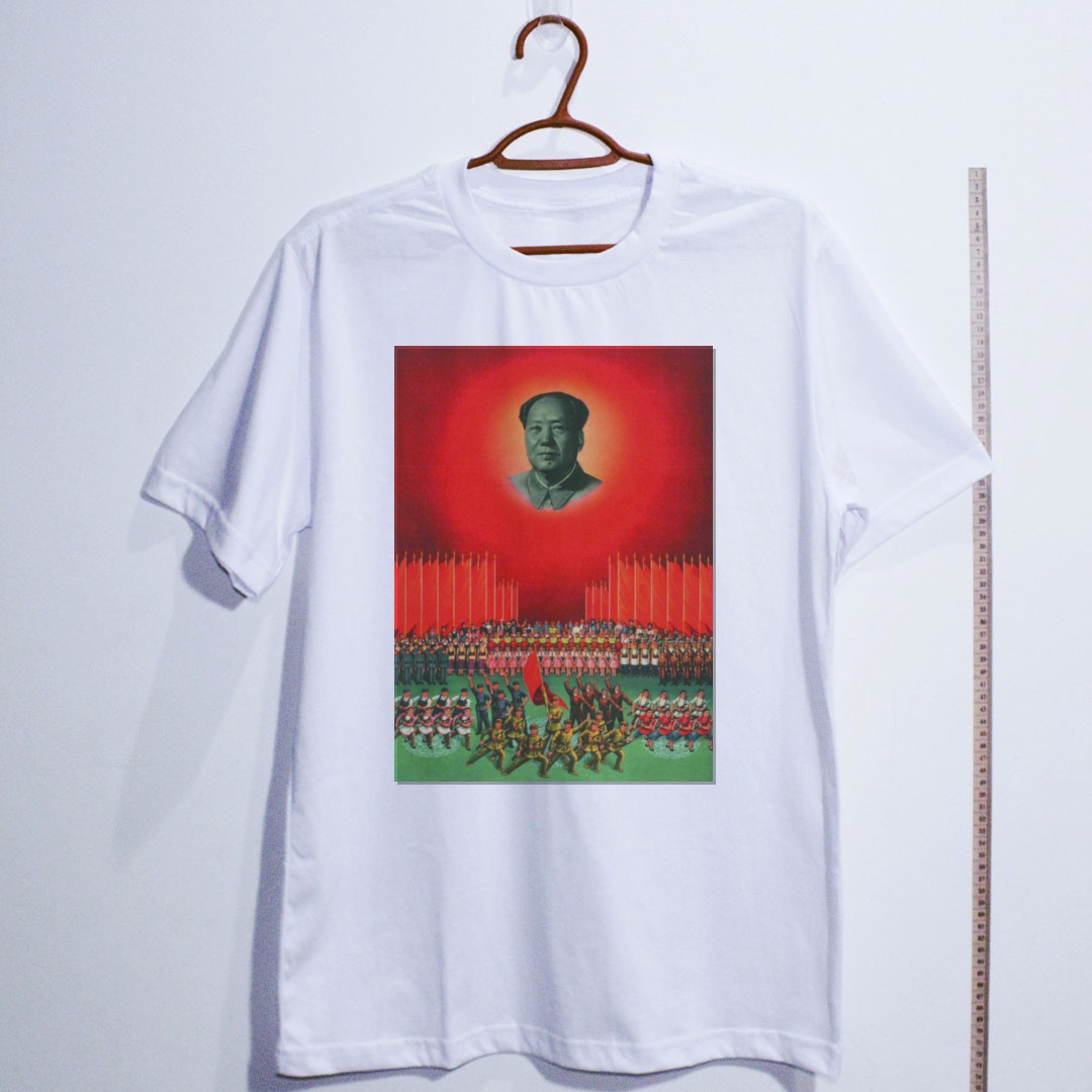 Camiseta_algodao_branco_que_isso_camarada_-_O_Oriente_e_vermelho | O Oriente é vermelho
