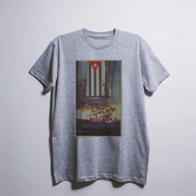 Camiseta_oversized_cinza_claro_que_isso_camarada_-_Com_Cuba_-_Raol_Martinez | Com Cuba - Raúl Martínez