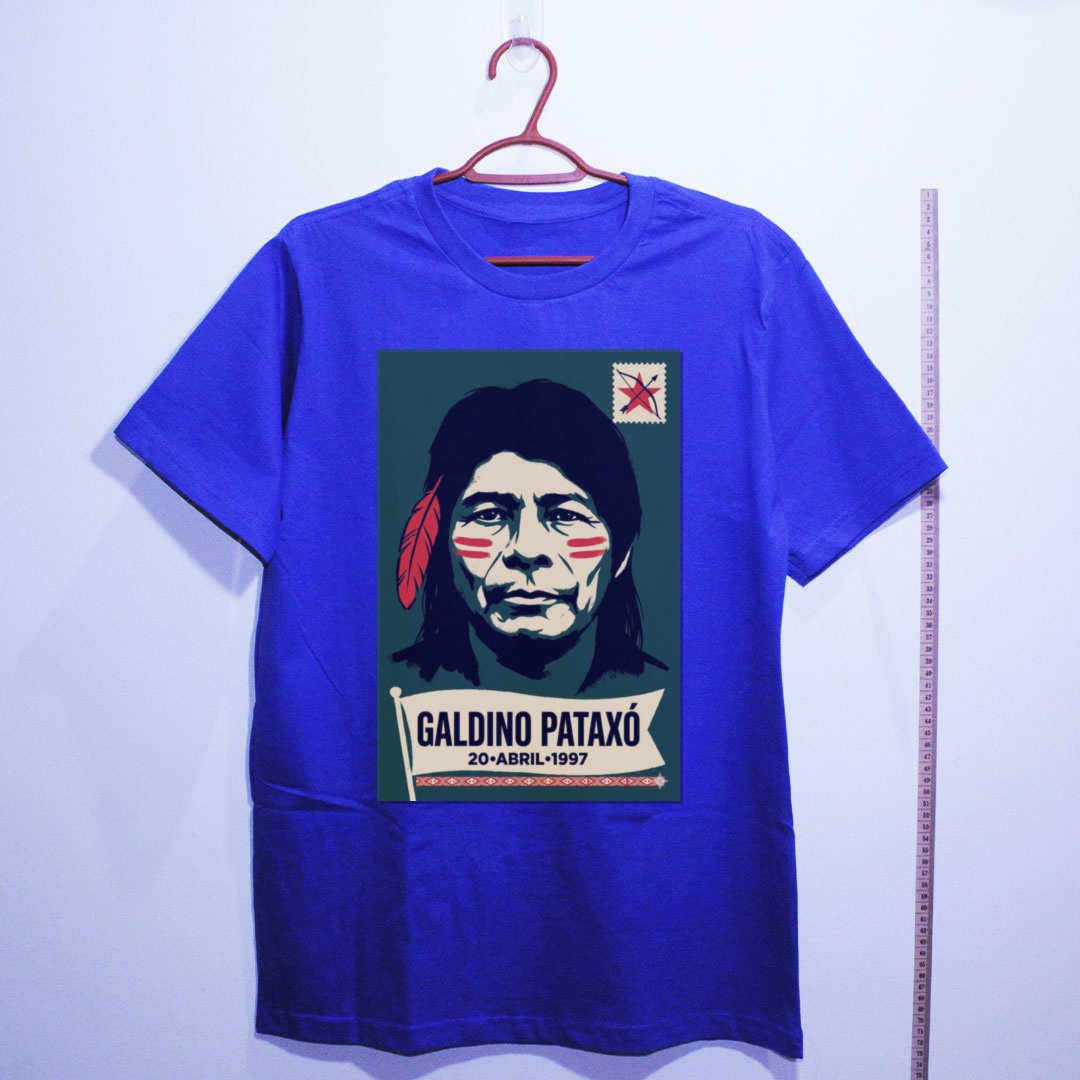 Camiseta_algodao_azul_que_isso_camarada_-_Galdino_Pataxo | Galdino Pataxo
