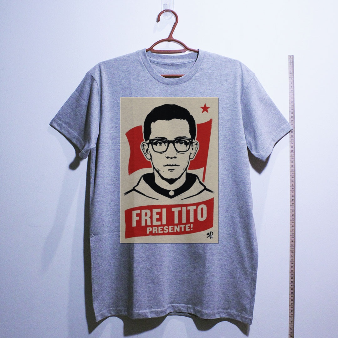 Camiseta_algodao_cinza_claro_que_isso_camarada_-_Frei_Tito | Frei Tito