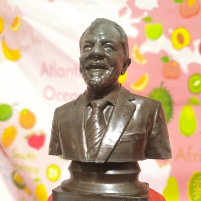 WhatsApp Image 2026-05-25 at 21.12.08 (34) | Busto – Lula