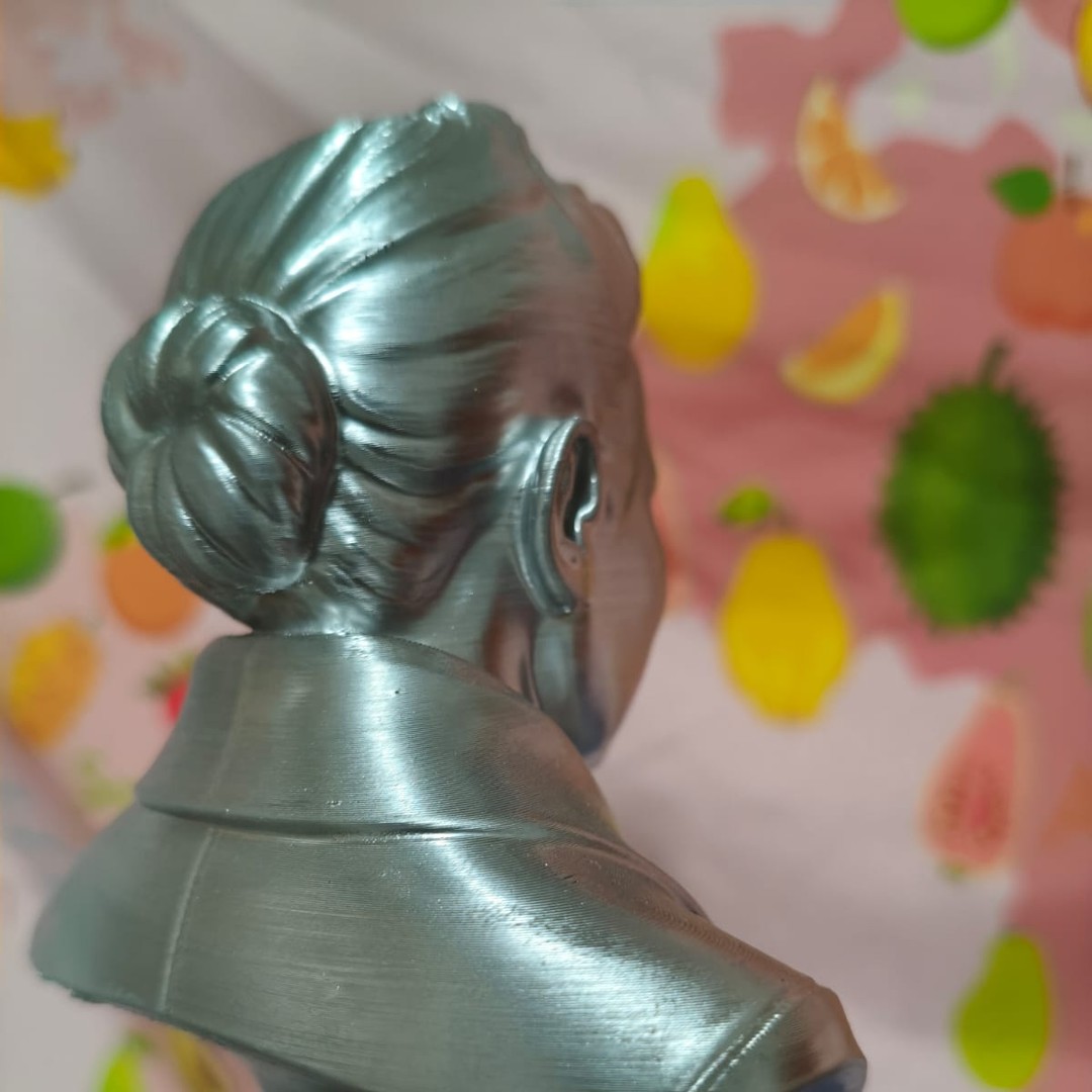 WhatsApp Image 2026-05-25 at 21.12.08 (6) | Busto – Simone de Beauvoir