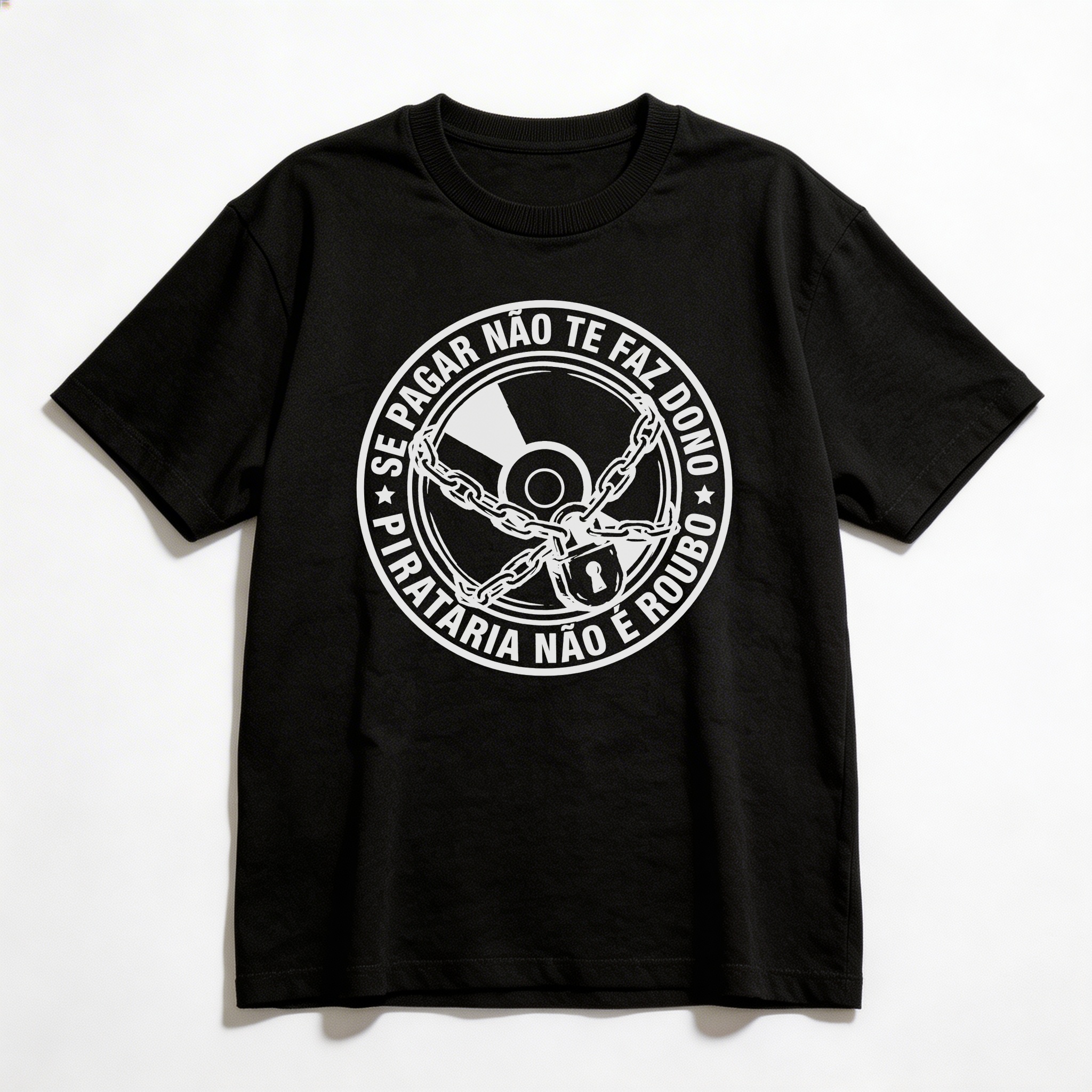 Camiseta_oversized_preto_que_isso_camarada_-_Se_pagar_nao_te_faz_dono_pirataria_nao_e_roubo | camiseta_oversized