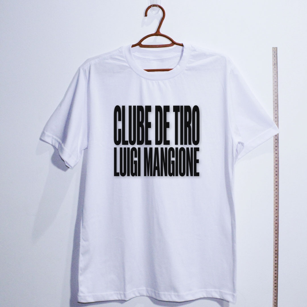Camiseta_algodao_branco_que_isso_camarada_-_Clube_de_Tiro_Luigi_Mangione_-_Tipografia | Clube de Tiro Luigi Mangione - Tipografia