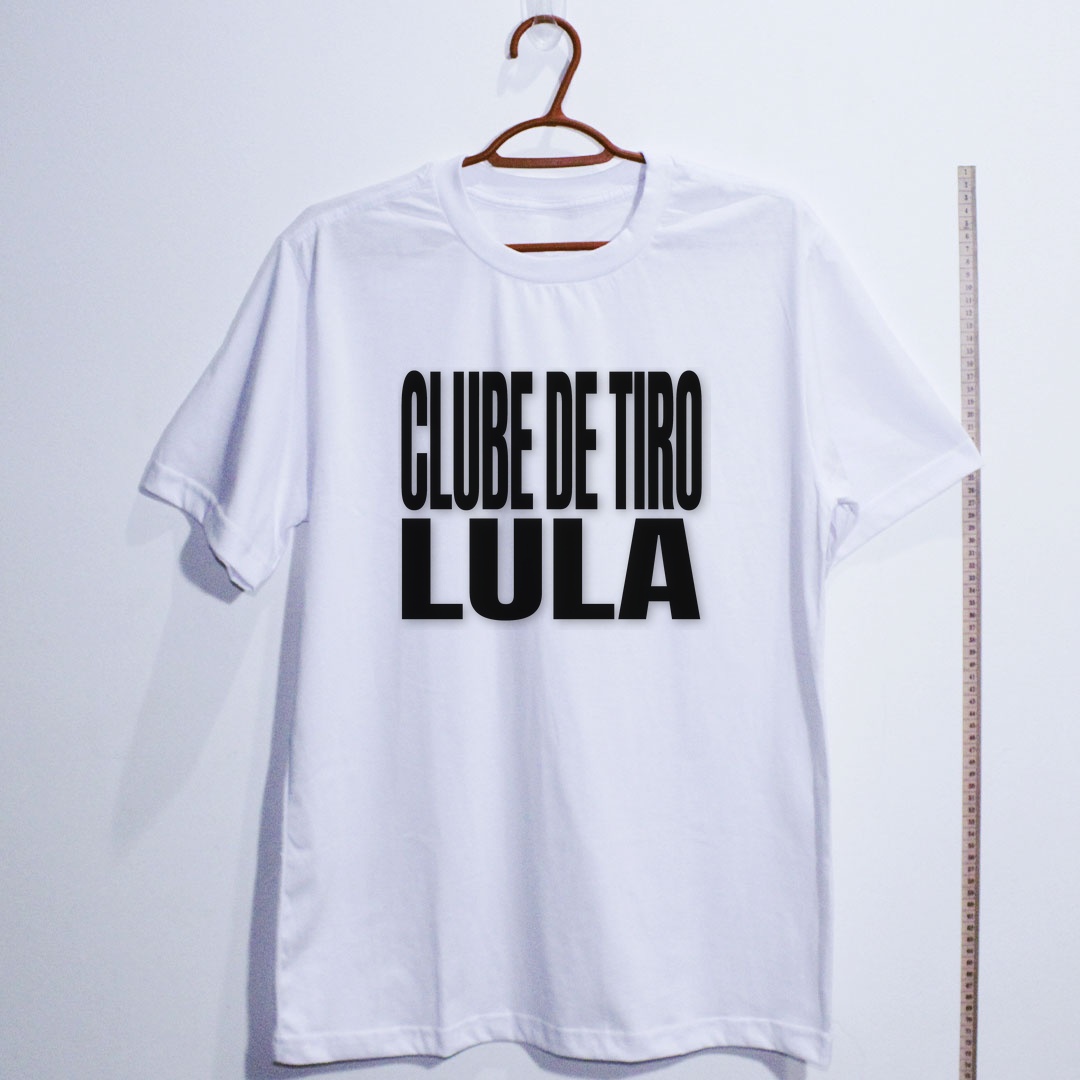 Camiseta_algodao_branco_que_isso_camarada_-_Clube_de_Tiro_Lula_-_Tipografia | Clube de Tiro Lula - Tipografia