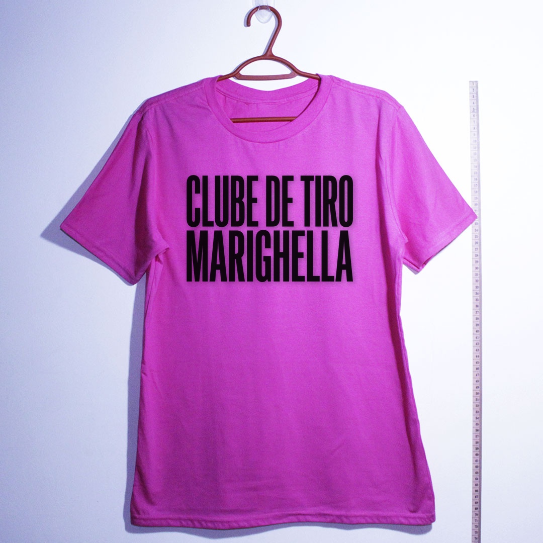 Camiseta_algodao_rosa_que_isso_camarada_-_Clube_de_Tiro_Marighella_-_Tipografia | Clube de Tiro Marighella - Tipografia