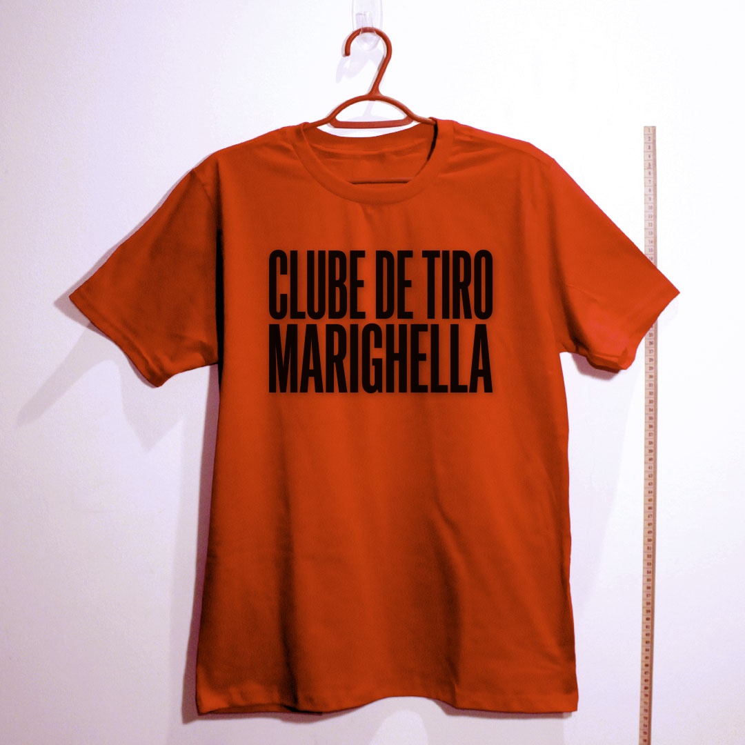 Camiseta_algodao_vermelho_que_isso_camarada_-_Clube_de_Tiro_Marighella_-_Tipografia | Clube de Tiro Marighella - Tipografia