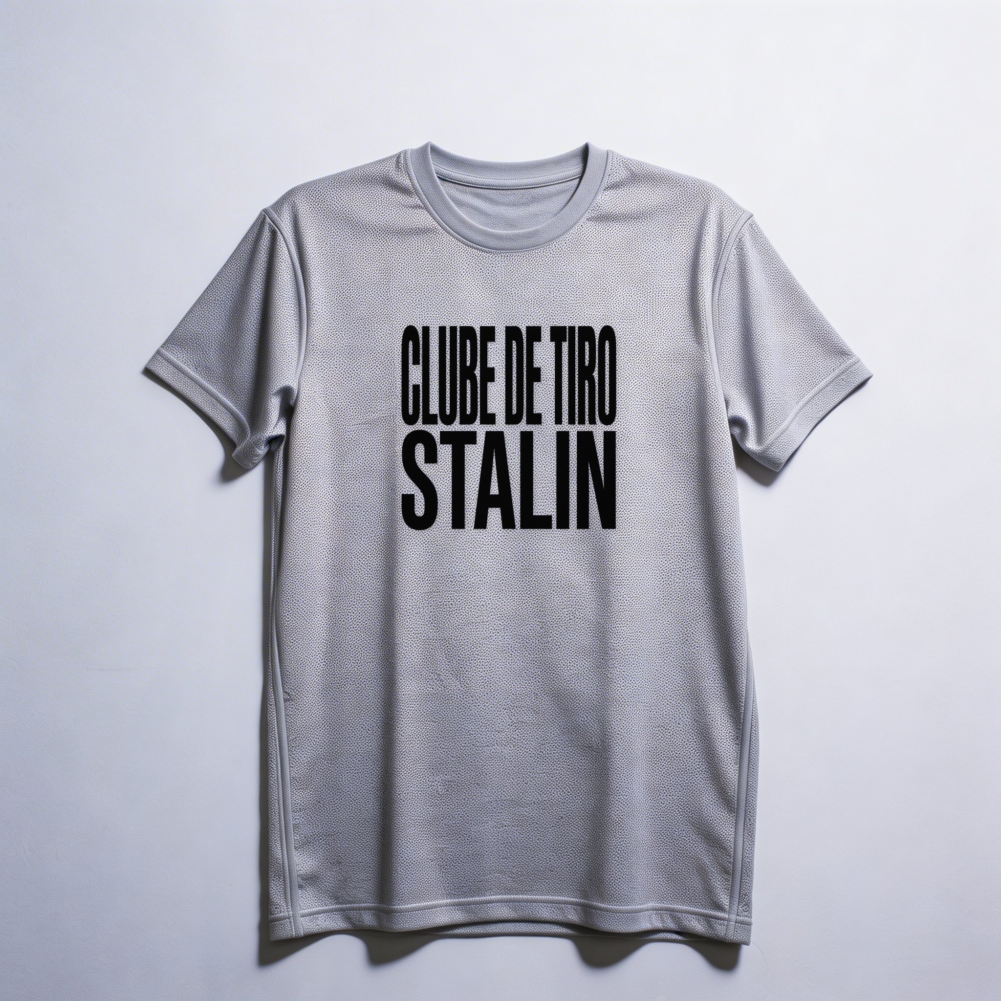 Camiseta_dry_fit_cinza_claro_que_isso_camarada_-_Clube_de_Tiro_Stalin_-_Tipografia | Clube de Tiro Stalin - Tipografia