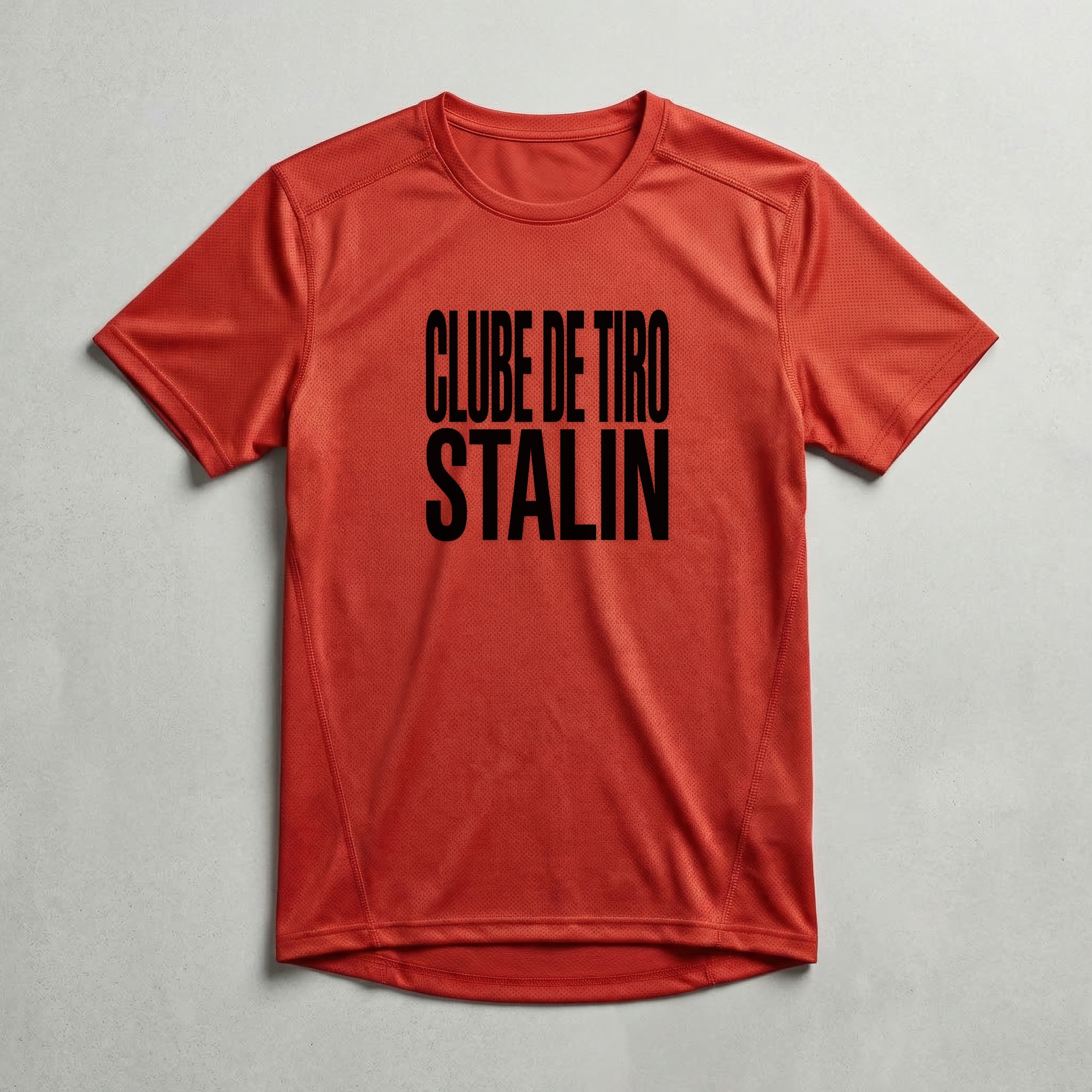 Camiseta_dry_fit_vermelho_que_isso_camarada_-_Clube_de_Tiro_Stalin_-_Tipografia | Clube de Tiro Stalin - Tipografia