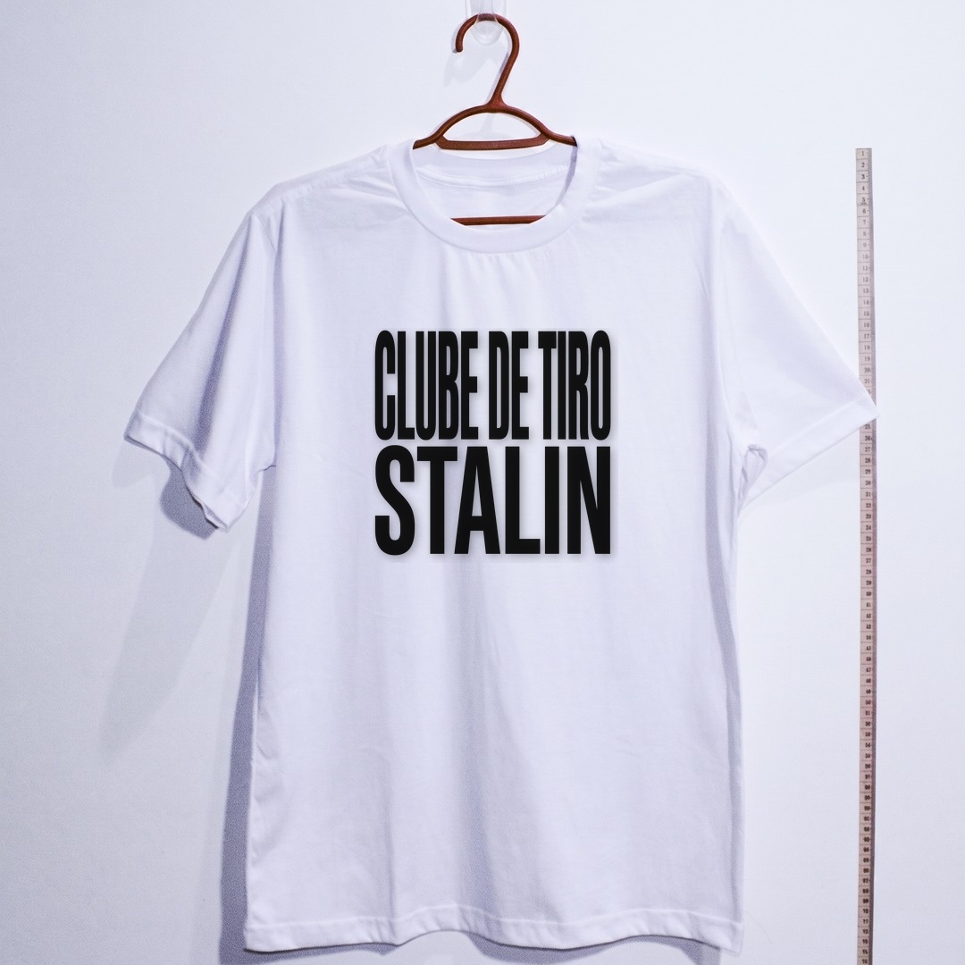 Camiseta_egipcio_branco_que_isso_camarada_-_Clube_de_Tiro_Stalin_-_Tipografia | Clube de Tiro Stalin - Tipografia