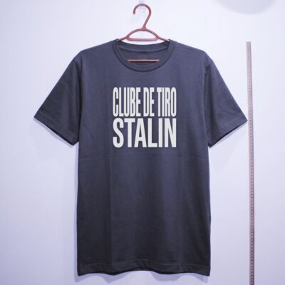 Camiseta_egipcio_chumbo_que_isso_camarada_-_Clube_de_Tiro_Stalin_-_Tipografia | Clube de Tiro Stalin - Tipografia