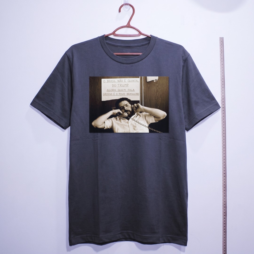 Camiseta_egipcio_chumbo_que_isso_camarada_-_O_Brasil_nao_e_quintal_de_ninguem | O Brasil não é quintal de ninguém