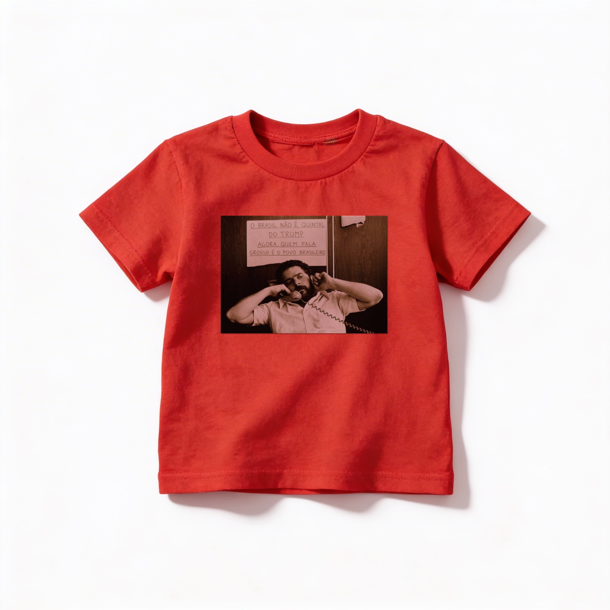 Camiseta_infantil_vermelho_que_isso_camarada_-_O_Brasil_nao_e_quintal_de_ninguem | O Brasil não é quintal de ninguém