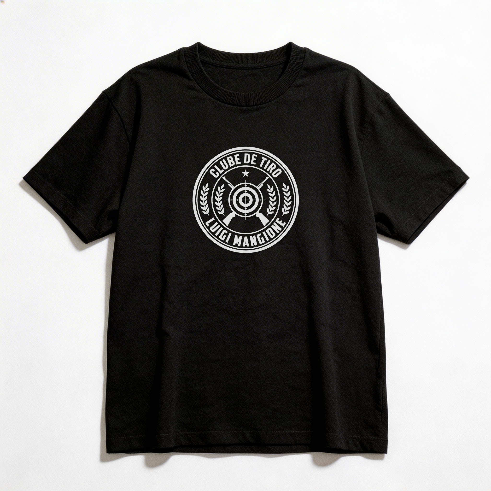 Camiseta_oversized_preto_que_isso_camarada_-_Clube_de_Tiro_Luigi_Mangione | Clube de Tiro Luigi Mangione