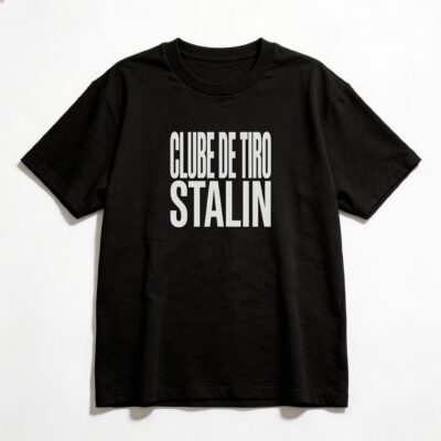 Camiseta_oversized_preto_que_isso_camarada_-_Clube_de_Tiro_Stalin_-_Tipografia | Clube de Tiro Stalin - Tipografia