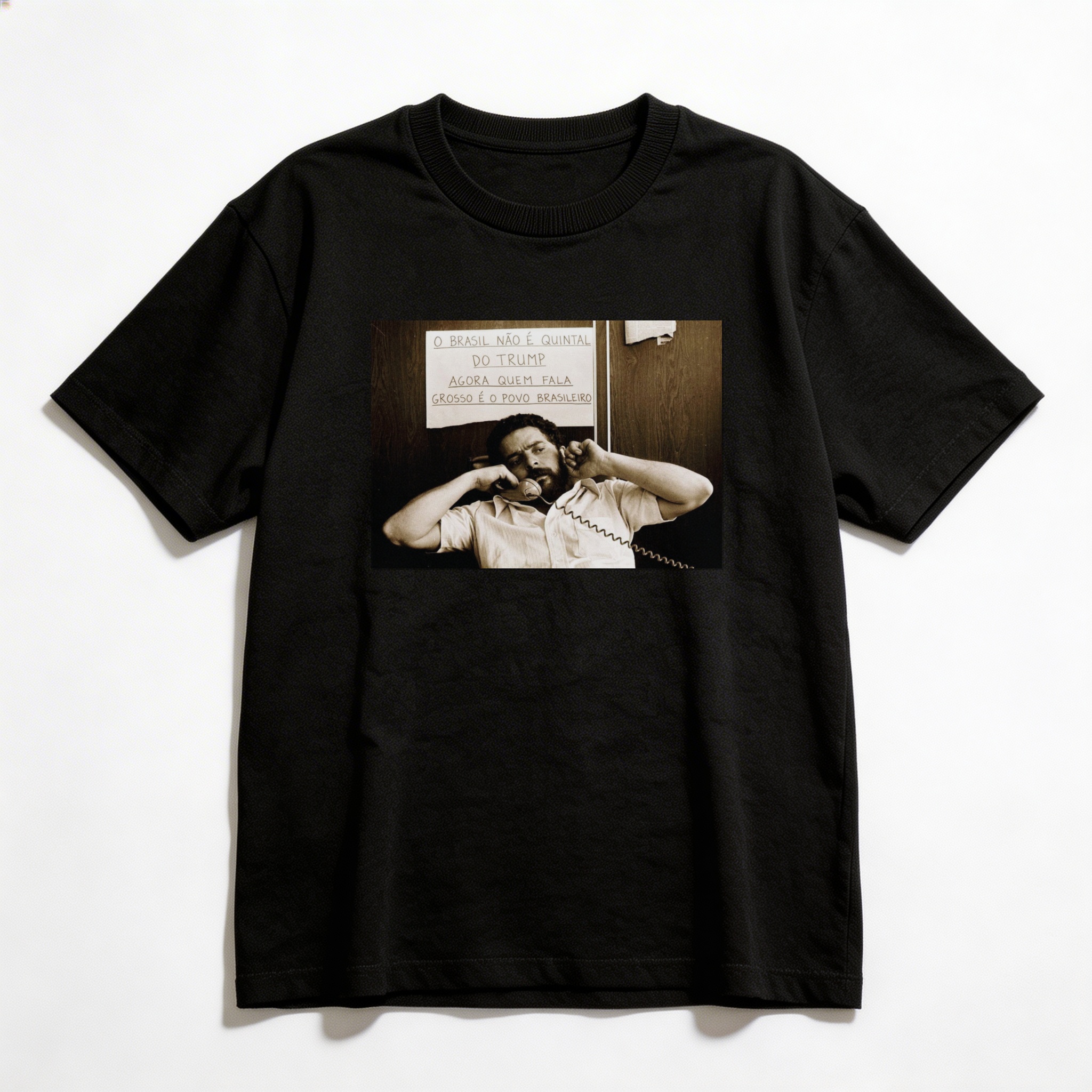 Camiseta_oversized_preto_que_isso_camarada_-_O_Brasil_nao_e_quintal_de_ninguem | O Brasil não é quintal de ninguém